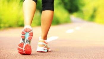 5 Gerakan Olahraga yang Ampuh Membentuk Otot Kaki, Nomor 1 Paling Mudah!