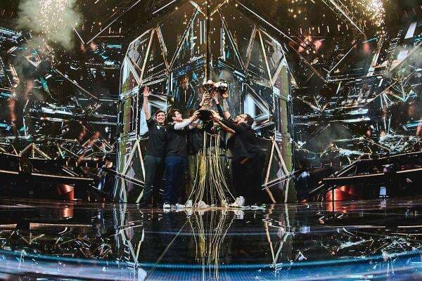 Menang Telak, LOUD Jadi Juara VALORANT Champions 2022 Istanbul!