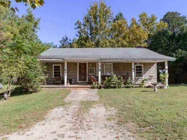 Ngikut 'The Counjuring', Rumah di 'Stranger Things' Juga Dijual Rp4,5 Miliar Ngikut 'The Counjuring', Rumah di 'Stranger Things' Juga Dijual Rp4,5 Miliar