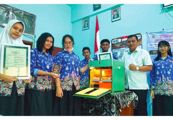 Olah Tempe dengan Musik Rock ala Siswa SMAN 21 Surabaya