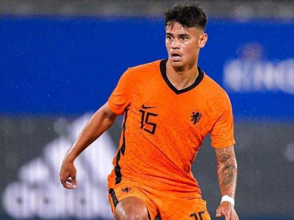 Hampir Bela Timnas Indonesia, Mees Hilgers Menggila di Belanda