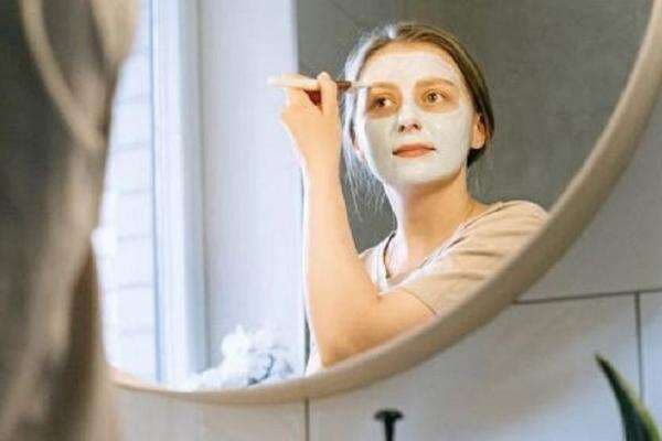10 Rekomendasi Skincare untuk Kulit Kusam Ini Efektif Mencerahkan