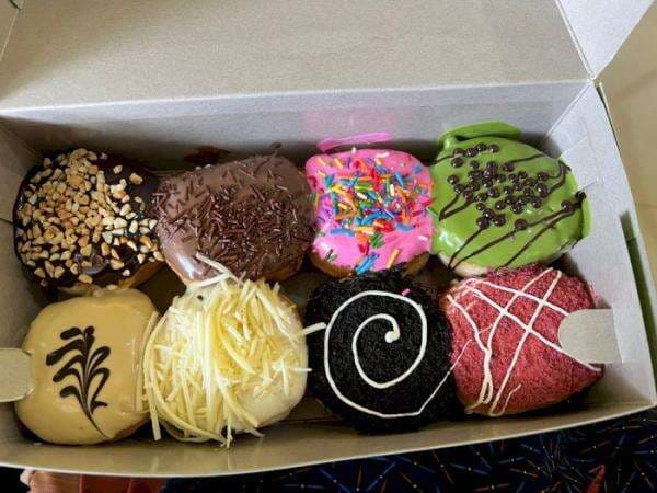 Sehari Laku Ribuan Buah! Donat Kampung Gak Kalah Sama Toko Ternama, Ini Rahasianya