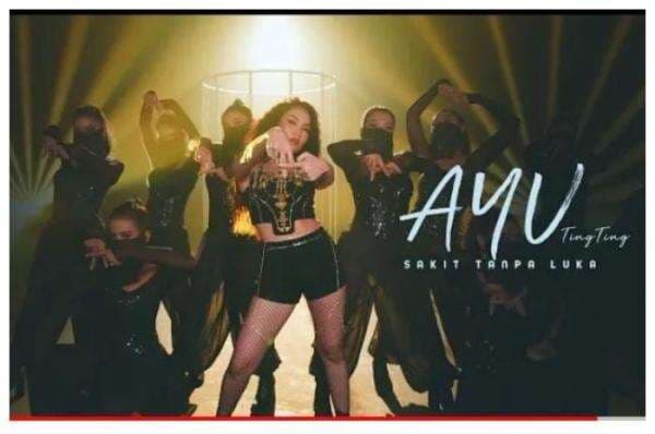 Makna dan Lirik Lagu Sakit Tanpa Luka dari Ayu Ting Ting Review Sakit Hatinya Dong: Kupercayakan semua padamu