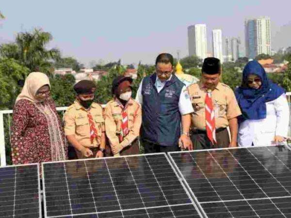 Anies Resmikan 4 Sekolah Berkonsep Green Building dengan Net Zero Carbon, Apa Itu? Anies Resmikan 4 Sekolah Berkonsep Green Building dengan Net Zero Carbon, Apa Itu?