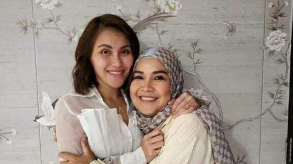 Kenang Momen, Ibu Ayu Ting Ting Ternyata Sempat Lakukan Hal Ini ke Olga Syahputra Biar Anaknya Jadi Artis Terkenal, Ternyata...