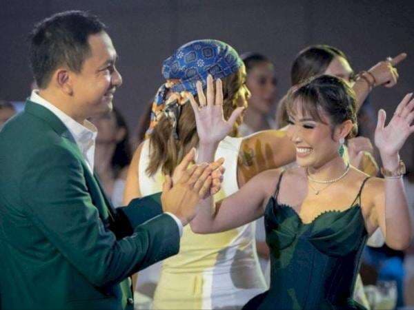 Banjir Dukungan, Intip Potret Romantis Ayu Dewi dan Regi Datau sebelum Ramai Isu Selingkuh