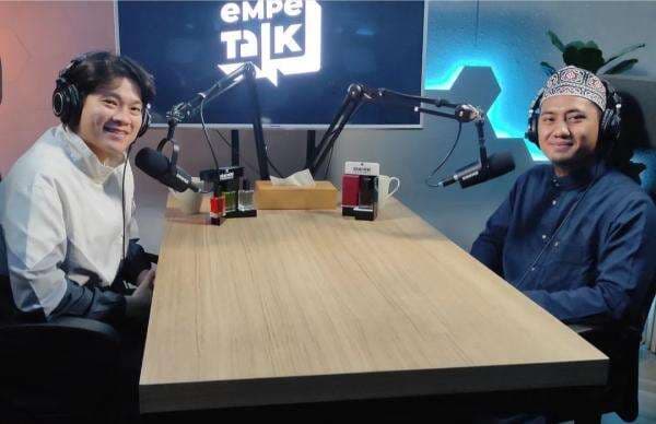 Viral di TikTok Ustadz Berdakwah Sambil Streaming Game Mobile Legends Viral di TikTok Ustadz Berdakwah Sambil Streaming Game Mobile Legends