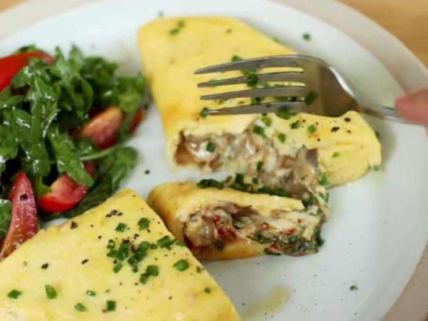 Resep Omelet Telur Jamur Racikan Chef Devina, Menu Sarapan Enak ala Hotel Bintang 5!