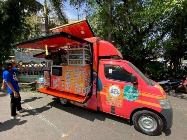 Iseng Bikin Food Truck Pertama di Parepare, Enggak Nyangka Diserbu Warga: Ini Kuncinya!