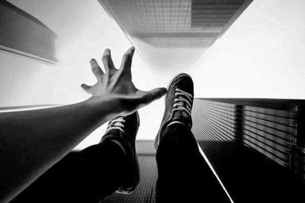 Mahasiswa UGM Tewas usai Loncat dari Lantai 11 Hotel, Polisi Sebut Ada Masalah Psikologis