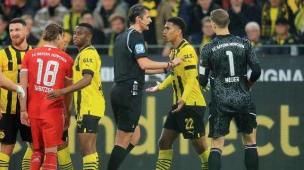 Setelah Bayern Munchen, Gantian Suporter Dortmund Pasang Spanduk untuk Kanjuruhan