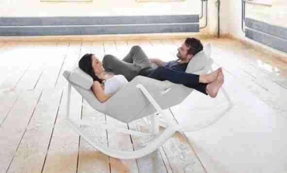 6 Posisi Ena-Ena Sambil Duduk, Wanita dan Pria sama-sama Puas!