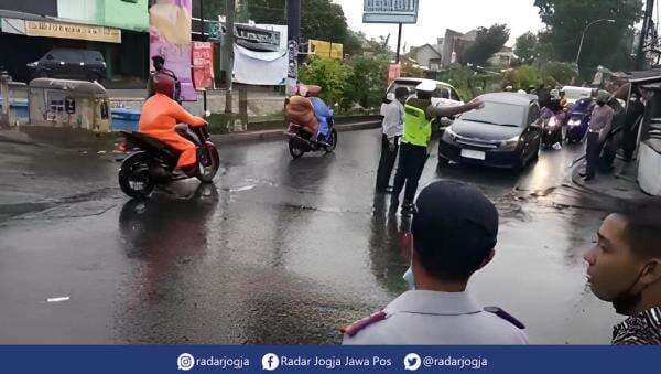 Tingkat Kinerja Jalan Buruk, Simpang OB Selokan Mataram Direkayasa Ulang
