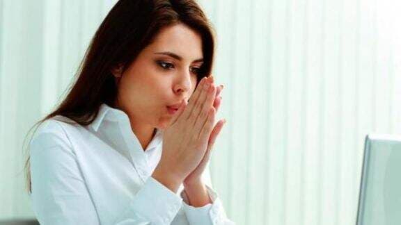 Beauty Punya Alergi Dingin? Ini Daftar Obat yang Harus Kamu Punya, Ada di Apotek Kok