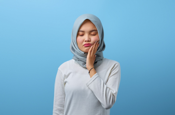 Makanan Penyebab Sakit Gigi yang Harus Dihindari