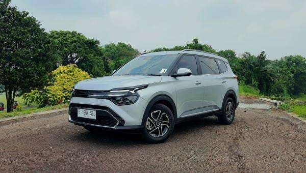 Beberapa Perbedaan Kia Carens 1.5 dan 1.4 Turbo