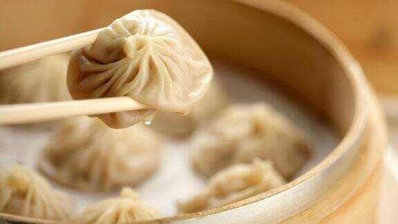 Cara Bikin Dimsum Ayam Rumahan, Lebih Sehat dan Pastinya Higienis Moms!