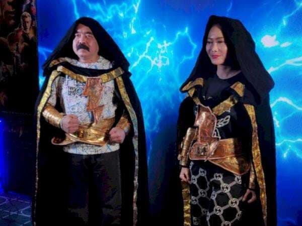 Ketika Adam & Inul Daratista Didandanin ala Black Adam saat Nobar, Netizen: Couple Goals!