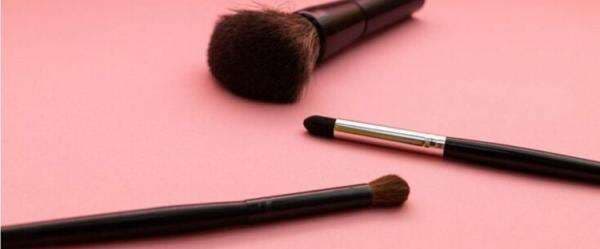 10 Rekomendasi brush cleanser rawat alat makeup, di bawah Rp 150 ribu