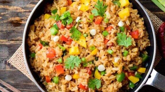 Resep Nasi Goreng Paprika, Cuma Butuh 15 Menit Buat Masak! Resep Nasi Goreng Paprika, Cuma Butuh 15 Menit Buat Masak!