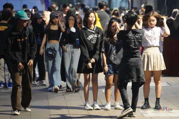 Cewek Kue, Cewek Mamba, Cewek Bumi Viral, Kamu Pilih Mana? Cewek Kue, Cewek Mamba, Cewek Bumi Viral, Kamu Pilih Mana?