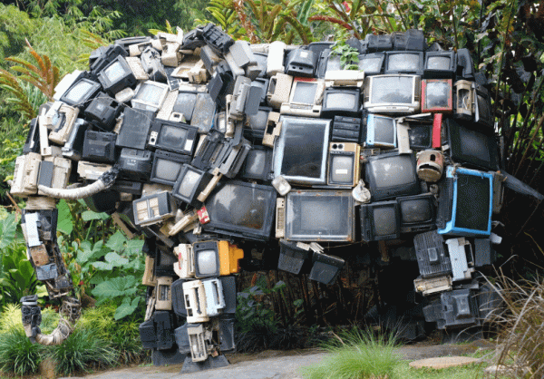 Kemana Buang Limbah Elektronik? Ini 5 Tempat Yang Bisa Kamu Coba!