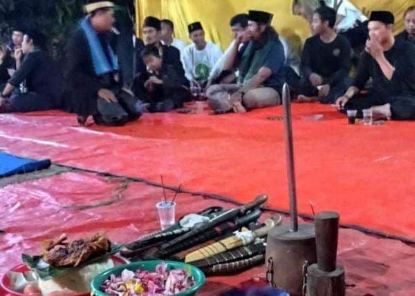 Tradisi Keceran Warnai Milad Ke-7 Padepokan Elang Satria