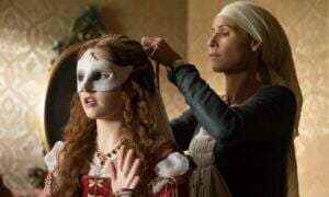 Rosaline Review: Semi-Parodi Period Drama dari Perspektif Mantan Romeo