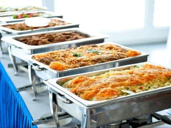 10 Menu Prasmanan Pernikahan Ini Selalu Jadi Incaran Para Undangan!