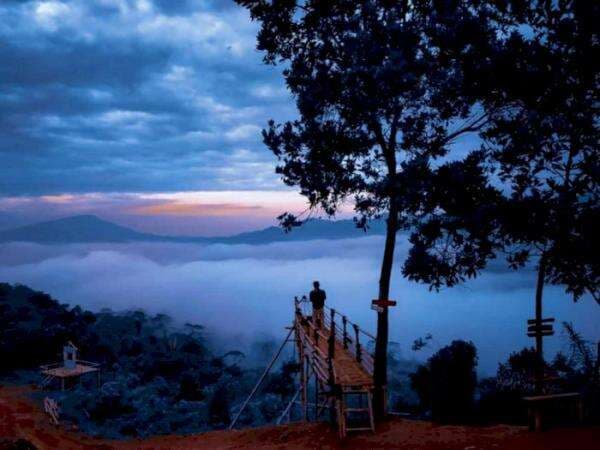 Cuma Bayar Rp3 Ribu Kamu Bisa Lihat Keindahan Puncak Upsa Rahong, View-nya Bikin Takjub