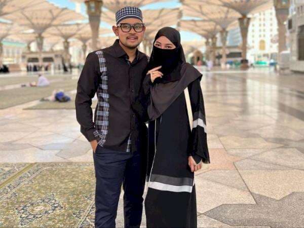 Pernah Mau Cerai, Shandy Purnamasari Sebut Juragan 99 Lupa Istri karena Bola