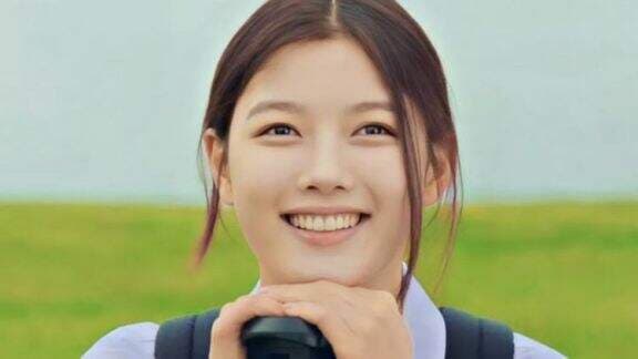 Profil Kim Yoo Jung, Bintang Film Nostalgia "20th Century Girl" Berlatar Tahun 90-an yang Menyentuh Hati