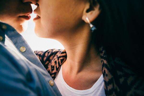 7 Manfaat Ciuman Ternyata Dahsyat, Nomor 3 Bikin Heemmm 7 Manfaat Ciuman Ternyata Dahsyat, Nomor 3 Bikin Heemmm