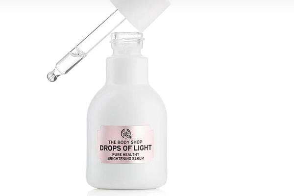 Serum Pencerah Wajah dari The Body Shop, Teksturnya Ringan