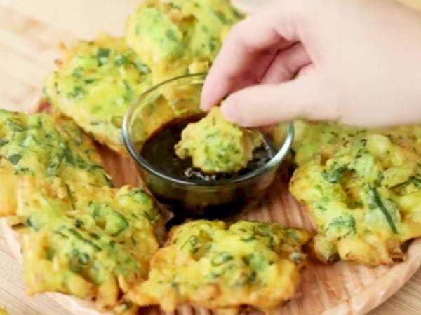 Resep Tempe Mendoan ala Chef Devina Hermawan: Gurih, Renyah, Bikinnya Gampang!