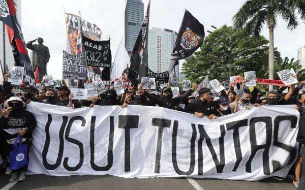 Kelompok Suporter Lupakan Rivalitas, Satu Suara untuk Usut Tuntas