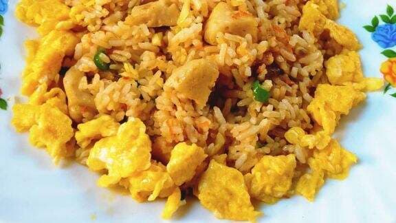 Resep Nasi Goreng Blueband untuk Sarapan Si Kecil, Buatnya Simpel Rasanya Super!