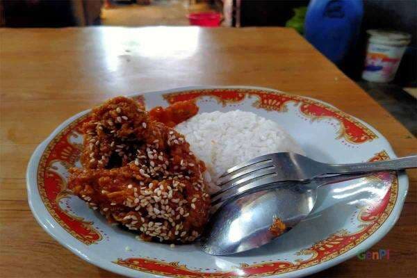 3 Rekomendasi Tempat Makan Siang di Surabaya, Harganya Murah Meriah