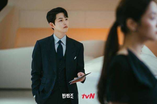 Ini 6 Drama Song Joong Ki yang Wajib Ditonton, Bikin Senyum!