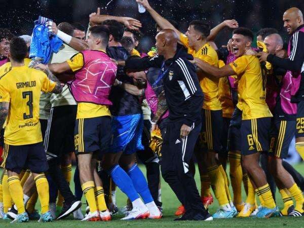 Grup H Liga Champions Dramatis! Benfica Usir PSG dari Puncak Klasemen