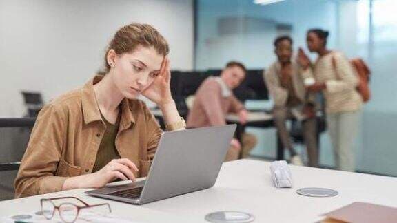 Bukan Cuma Gemini, Ini 3 Zodiak yang Paling Dibenci Orang, Pantesan Gak Punya Temen!