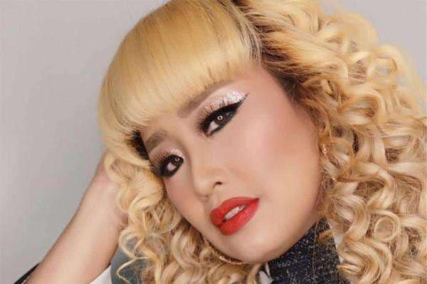 Pinkan Mambo Menikah 20 Kali, Siap Bercerai Lagi