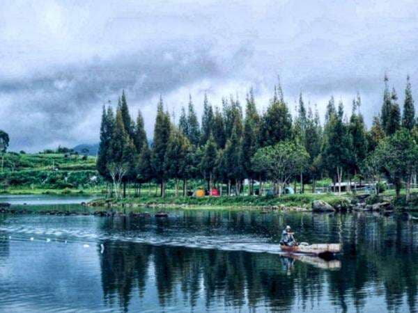 Alahan Panjang, Swiss-nya Tanah Minang Punya Pemandangan Bak Surga yang Dingin
