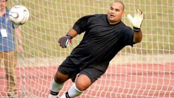 Apa Kabar Chilavert? Kiper yang Nyaris Cetak Gol di Piala Dunia 1998, Kini jadi Capres Paraguay Apa Kabar Chilavert? Kiper yang Nyaris Cetak Gol di Piala Dunia 1998, Kini jadi Capres Paraguay