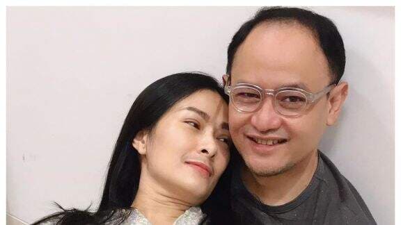 Diterpa Isu Suami Selingkuh dengan Pramugari, Iis Dahlia Dobrak Pintu Gerebek Satrio Dewandono di Kamar Hotel Lagi Begini: Dia...