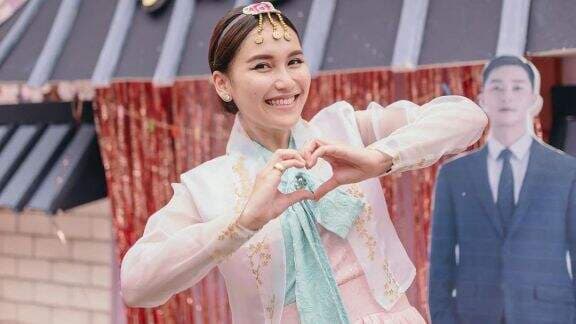 Akui Bucin Oppa? 4 Potret Ayu Ting Ting Pakai Outfit Kembaran dengan Artis Korea, Ada Jin BTS hingga Park Seo Joon Akui Bucin Oppa? 4 Potret Ayu Ting Ting Pakai Outfit Kembaran dengan Artis Korea, Ada Jin BTS hingga Park Seo Joon