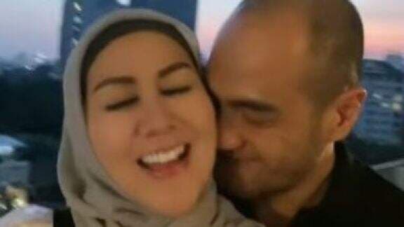 Sehari Bisa 2 Kali Ladeni Hasrat, Venna Melinda Puas Sejam Tanpa Henti, Ferry Irawan Bongkar Rahasia Bikin Istri 11 Kali Keluar, Hmm..