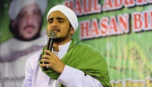 Teriak-teriak di Depan Jemaah, Menantu Habib Rizieq Blak-blakan: Kami Adalah Majikan Kalian!