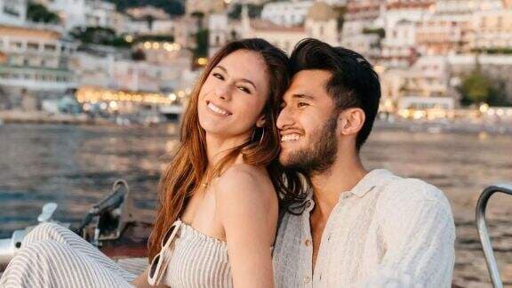 Wulan Guritno Tunjukkan Kemolekan Tubuh Tampil Pakai Baju Seksi Saat Liburan Bareng Sabda Ahessa, Netizen Julid: Sisanya Gak Ada yang Tahu